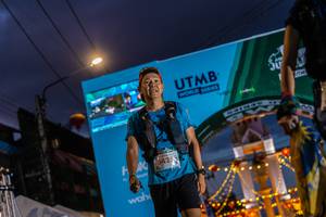 BIB: 5425, 307
                            <button type="button" onclick="openModal(21811424)" class="btn btn-primary btn-sm float-right btn-popup" data-toggle="modal" data-target=".modal-high-quality">
                        <i class="fas fa-shopping-cart"></i> Add to Cart
                    </button>
                                            <button type="button" onclick="isThisMe(21811424, true)" class="btn btn-success btn-sm float-right btn-popup btn-isme hidden" data-toggle="tooltip" data-placement="bottom" title="นี่คือรูปของคุณใช่ไหม คลิกที่นี่เพื่อเอาเข้าอัลบั้ม">
                        <i class="fas fa-plus"></i> Add to album
                    </button>
                    <button type="button" onclick="isThisMe(21811424, false)" class="btn btn-warning btn-sm float-right btn-popup btn-isnotme hidden">
                        <i class="fas fa-ban"></i> Remove from album
                    </button>